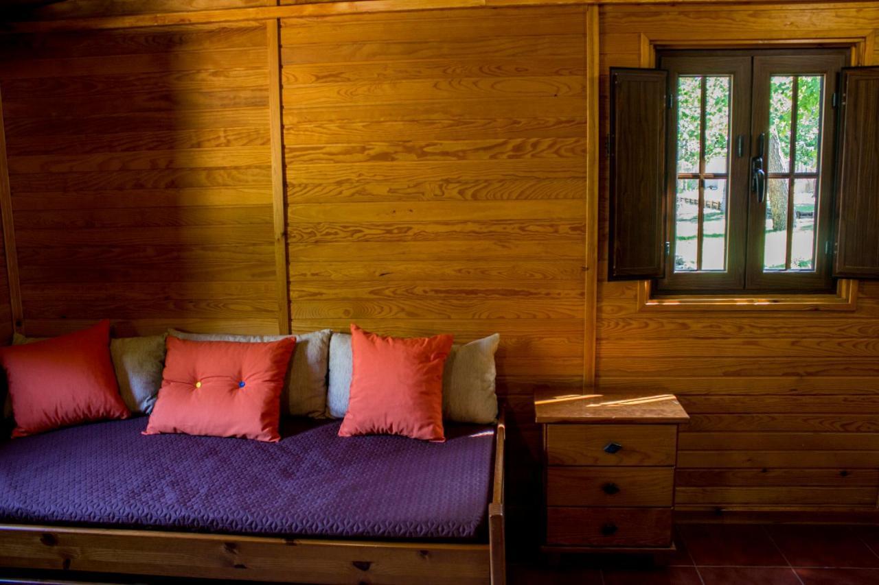 Xisto Camping Janeiro de Baixo Exterior photo